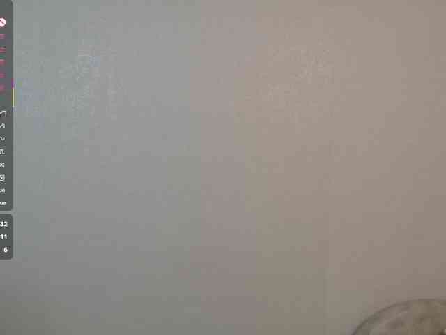 AliceNeonDoll webcam