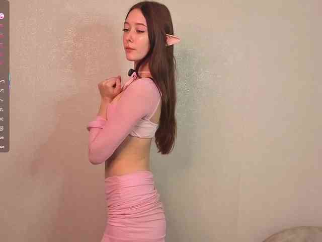 AliceNeonDoll webcam