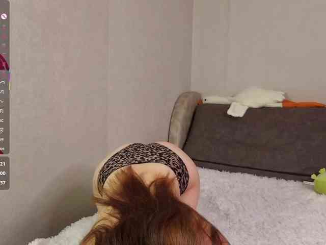 AliceNeonDoll webcam
