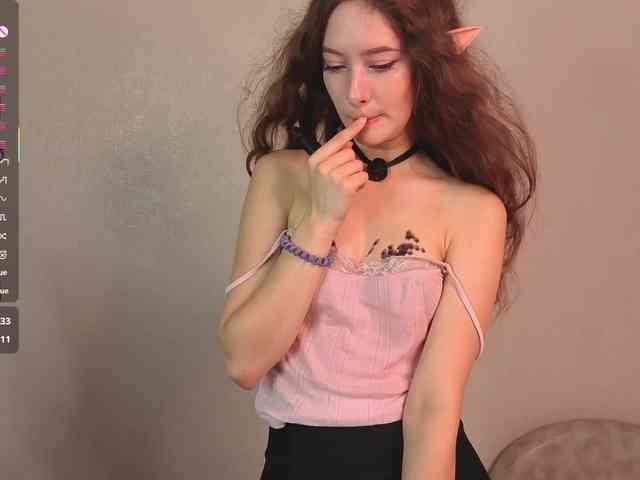 AliceNeonDoll webcam