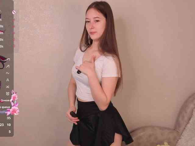AliceNeonDoll webcam