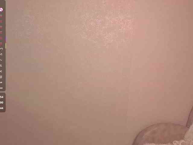 AliceNeonDoll webcam