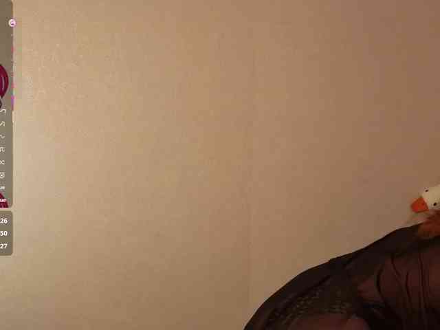 AliceNeonDoll webcam
