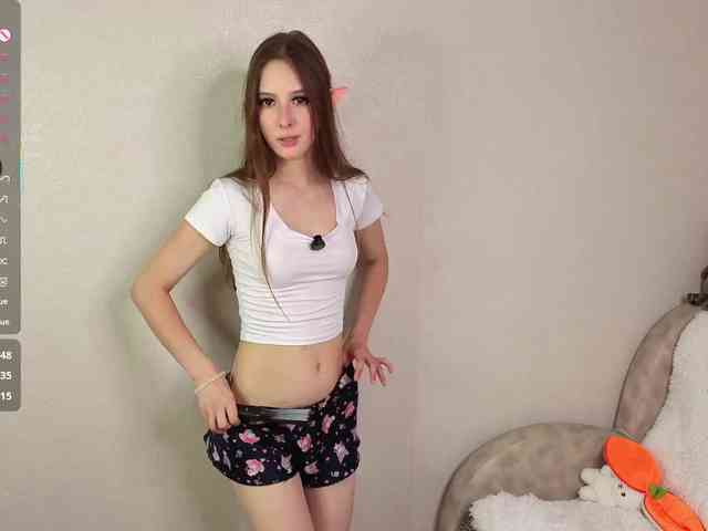 AliceNeonDoll webcam