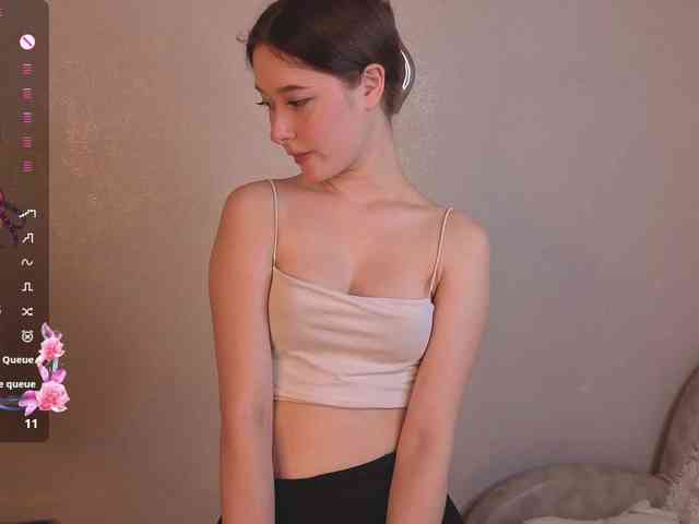 AliceNeonDoll webcam