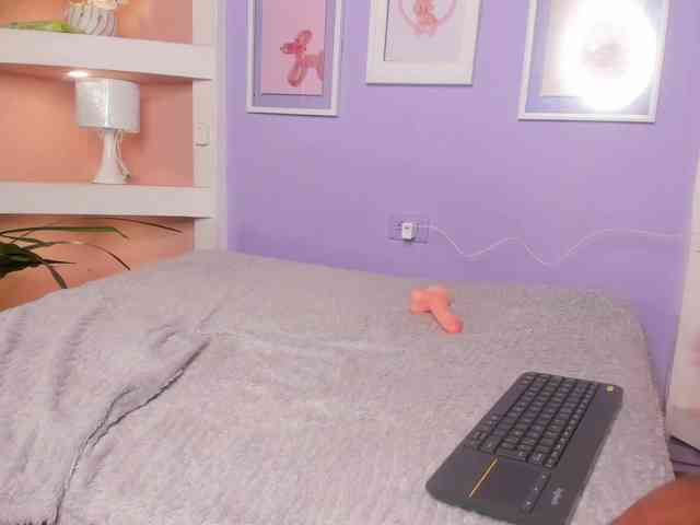 MoniSaenz webcam