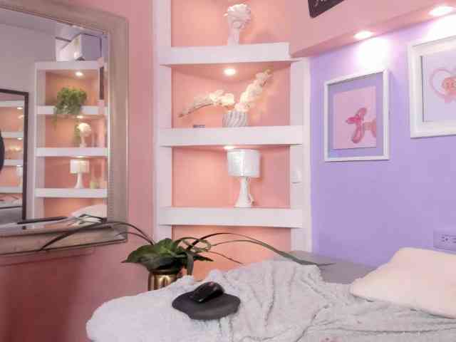 MoniSaenz webcam