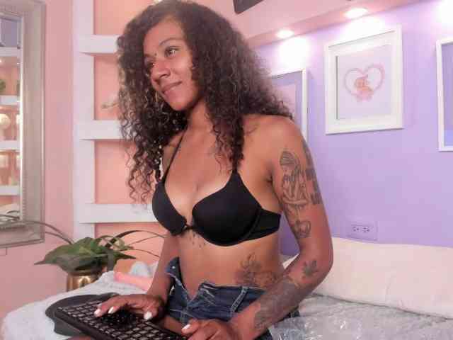 Modelo: MoniSaenz