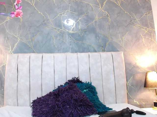 Gaabrielaa- live cam on BongaCams
