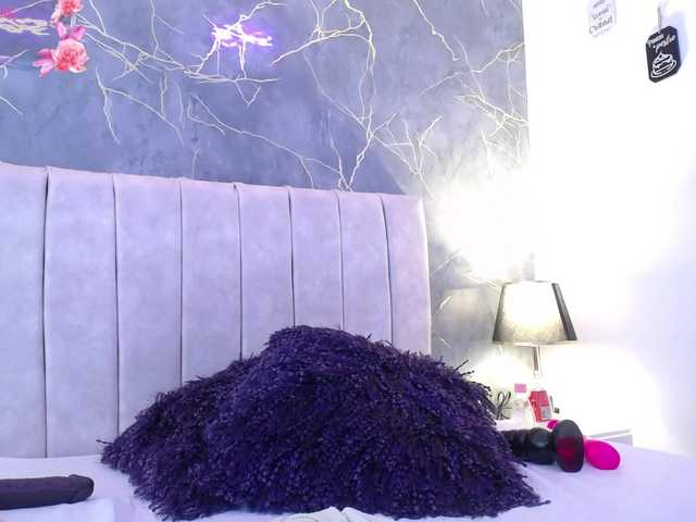 Gaabrielaa- live cam on BongaCams