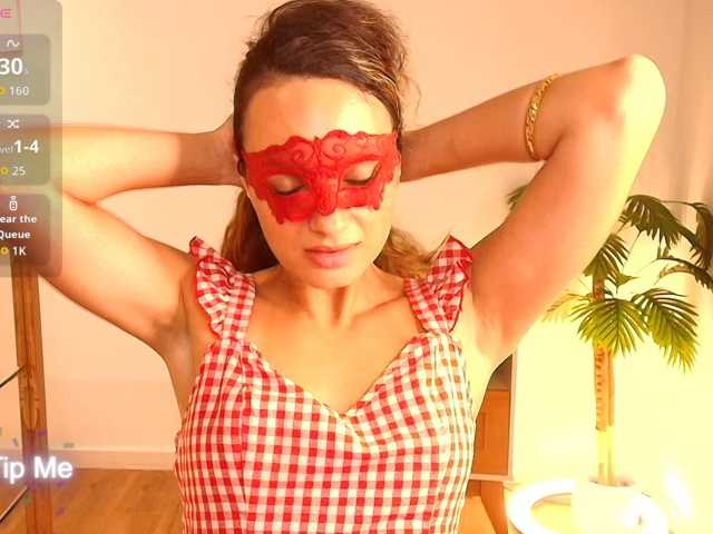 Becky-Apples, live now on BongaCams