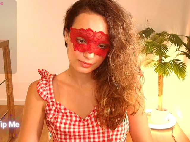 Becky-Apples, live now on BongaCams