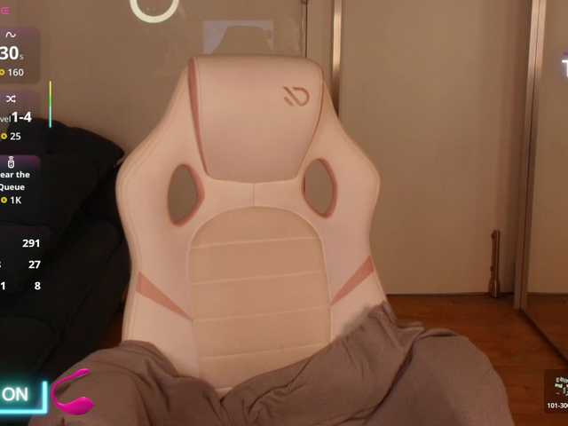 Bethany-Reed live cam on BongaCams
