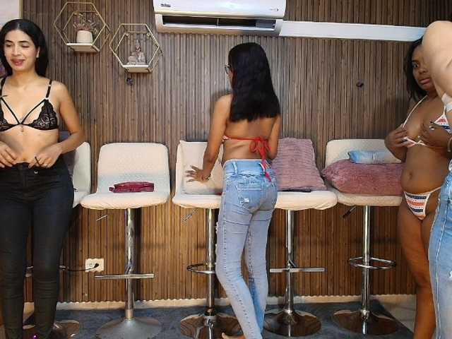 Fetishcouples33 live cam on BongaCams