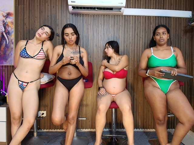 Fetishcouples33 live cam on BongaCams