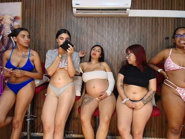 Fetishcouples33 live cam on BongaCams