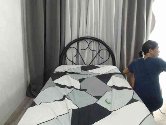 BERBURAKA-1 Sex Cam Show