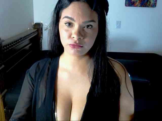 Modella: lucifer-17