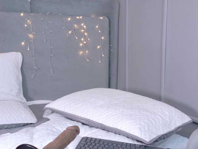 ZaharaFox2 live cam on BongaCams