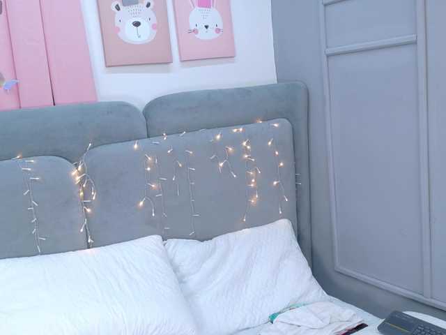 ZaharaFox2 live cam on BongaCams