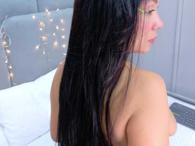 ZaharaFox2 live cam on BongaCams