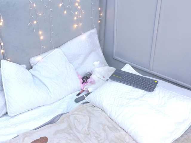 ZaharaFox2 live cam on BongaCams