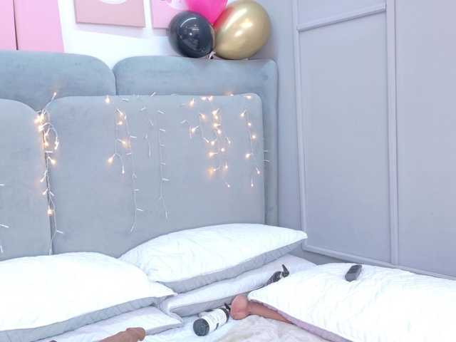 ZaharaFox2 live cam on BongaCams
