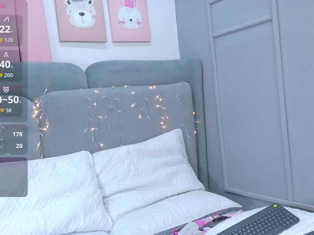 ZaharaFox2 live cam on BongaCams