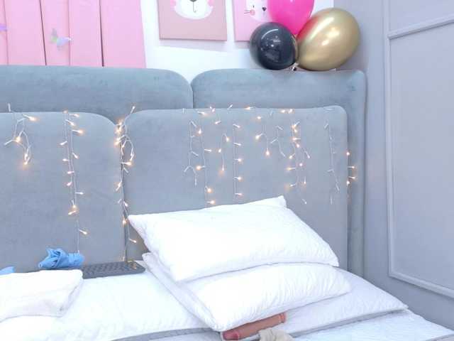 ZaharaFox2 live cam on BongaCams