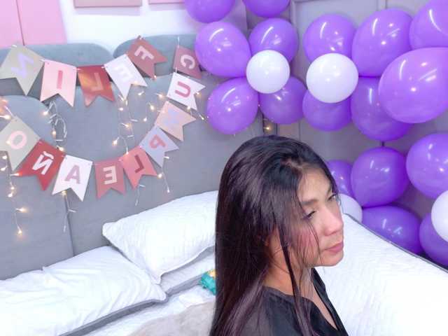 ZaharaFox2 live cam on BongaCams