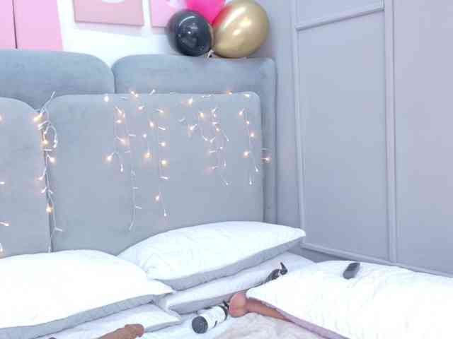 ZaharaFox2 webcam