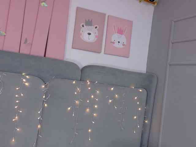 ZaharaFox2 webcam