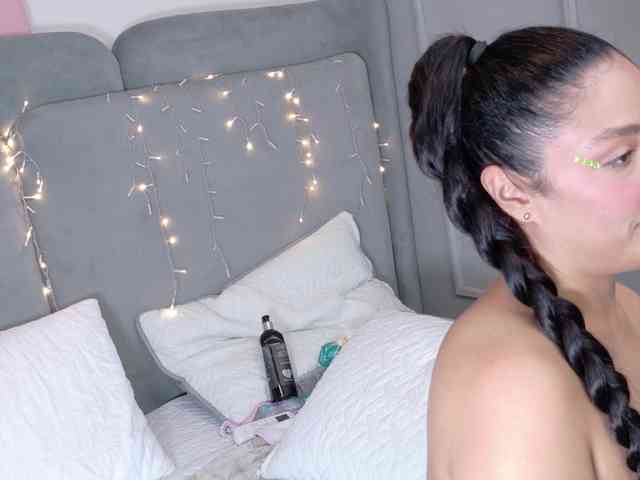 ZaharaFox2 webcam