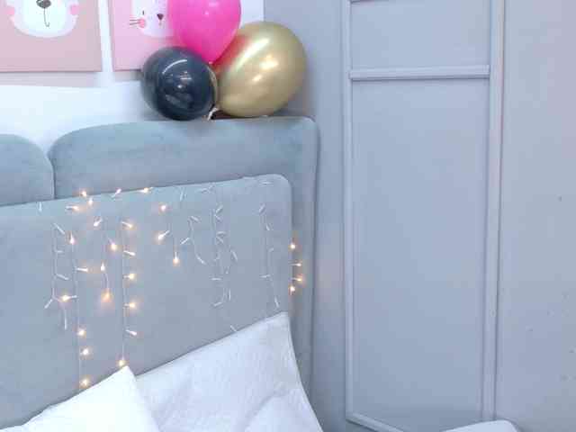 ZaharaFox2 webcam