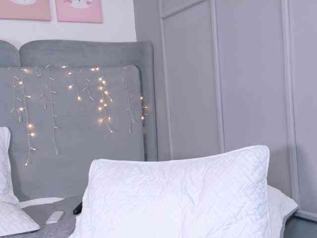 ZaharaFox2 webcam