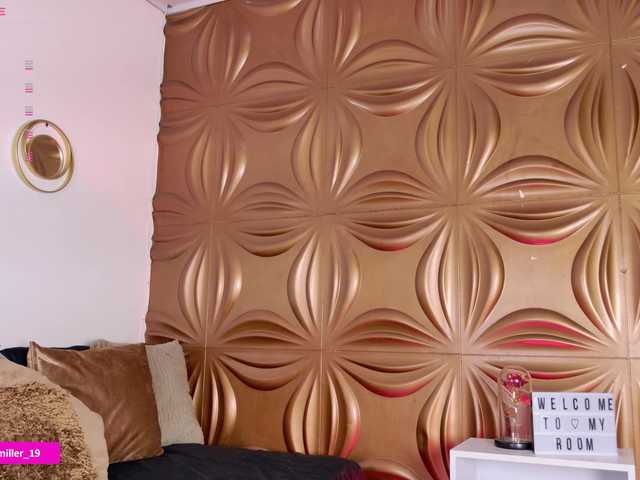 Paulinamiller live cam on BongaCams