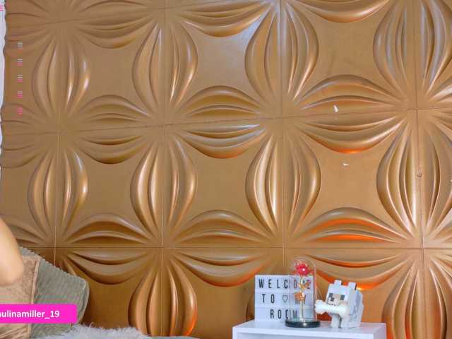 Paulinamiller live cam on BongaCams