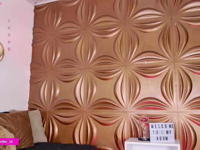 Paulinamiller live cam on BongaCams