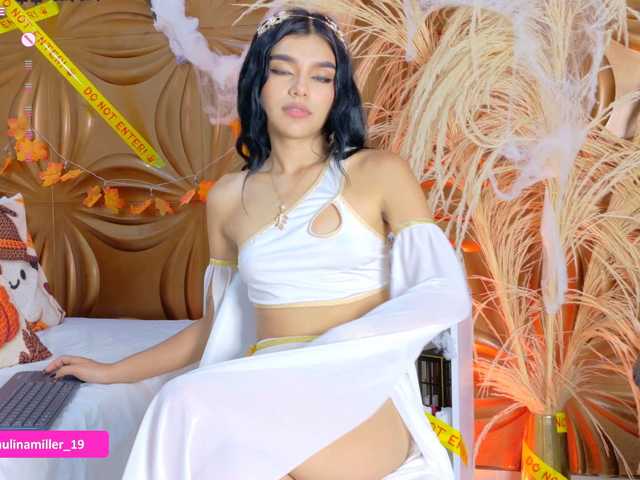 Paulinamiller live cam on BongaCams