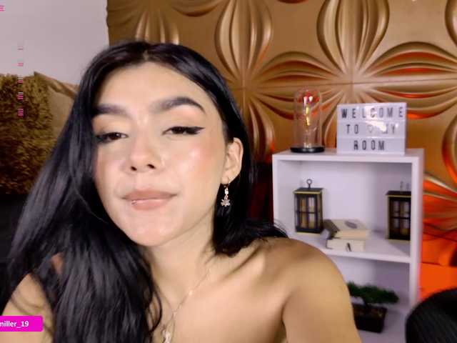 Paulinamiller live cam