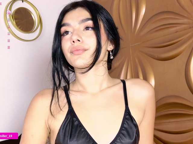 Paulinamiller live cam on BongaCams