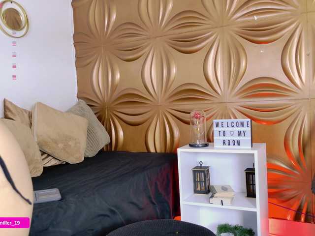 Paulinamiller live cam on BongaCams