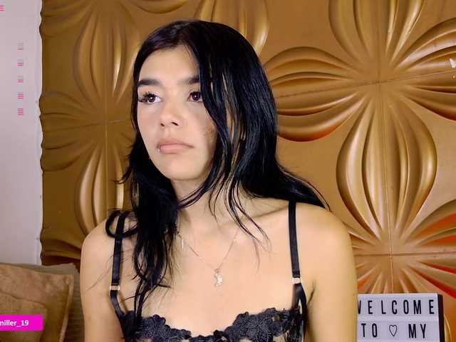 Paulinamiller live cam
