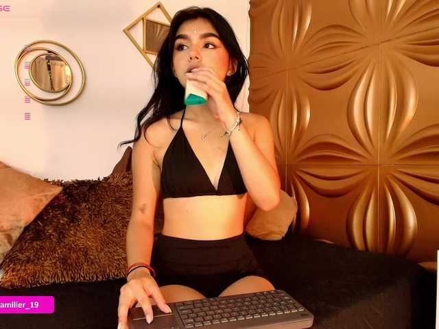 Paulinamiller live cam on BongaCams
