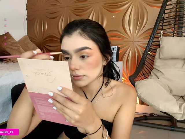 Paulinamiller live cam on BongaCams