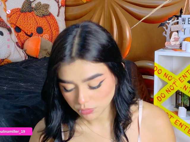 Paulinamiller live cam on BongaCams