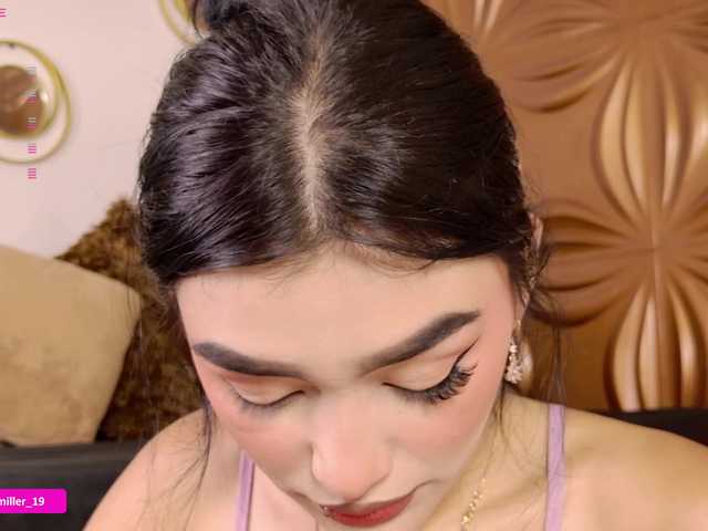 Paulinamiller live cam on BongaCams