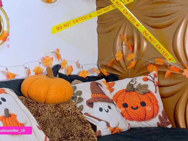 Paulinamiller live cam on BongaCams