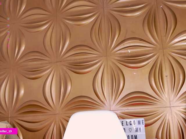 Paulinamiller live cam on BongaCams