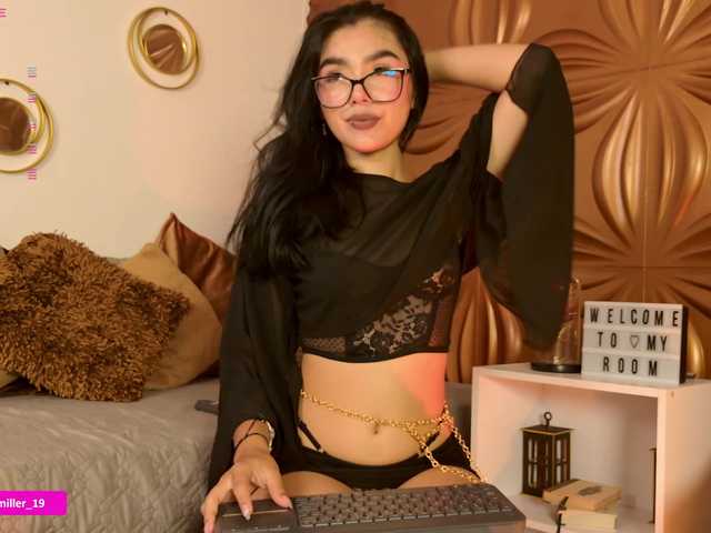 Paulinamiller live cam on BongaCams